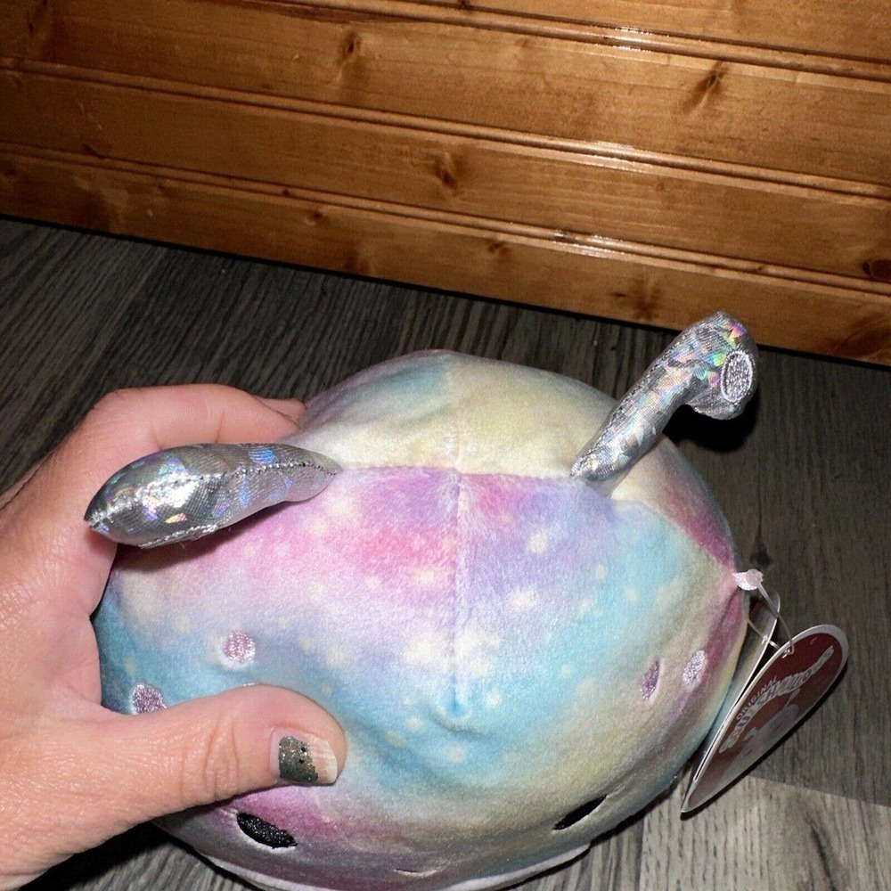 Squishmallow 8” Romina Valentine Day 2022 - Picture 8 of 9